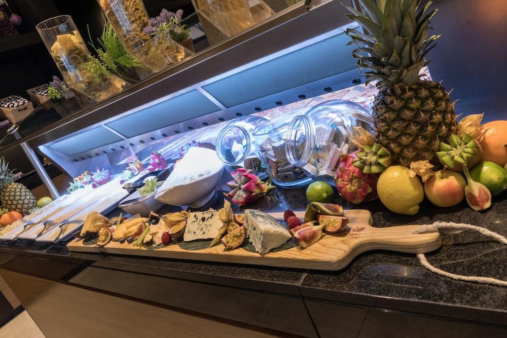 Van Der Valk Hotel Duesseldorf Экстерьер фото
